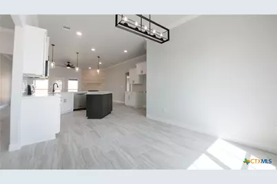 1321 Red Rock Road, Hewitt, TX 76643 - Photo 5