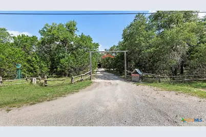 857 Derrick Drive, Spring Branch, TX 78070 - Photo 5