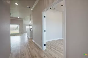 1404 Tahonta Dr, Hewitt, TX 76643 - Photo 3