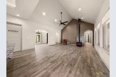 128 Strada Luca, Florence, TX 76527 - Photo 11