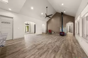 128 Strada Luca, Florence, TX 76527 - Photo 11