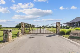 128 Strada Luca, Florence, TX 76527 - Photo 7