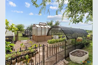 128 Strada Luca, Florence, TX 76527 - Photo 41