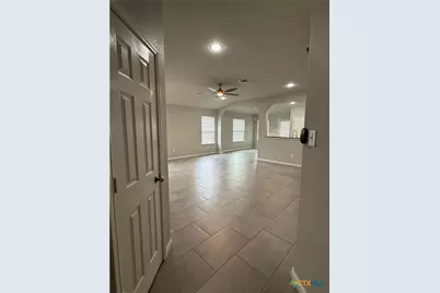 2252 Hawk Drive, New Braunfels, TX 78130 - Photo 5