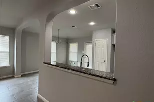 2252 Hawk Dr, New Braunfels, TX 78130 - Photo 9