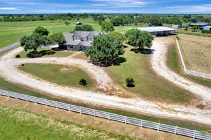 202 Prairie View, Victoria, TX 77904 - Photo 1