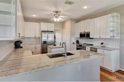 202 Prairie View, Victoria, TX 77904 - Photo 9