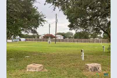 46 County Road 400, Yoakum, TX 77995 - Photo 1