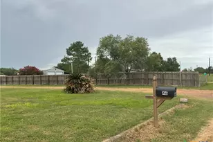 46 Co Rd 400, Yoakum, TX 77995 - Photo 7