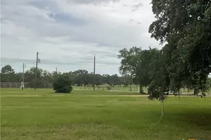 46 Co Rd 400, Yoakum, TX 77995 - Photo 3