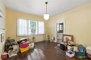 409 E Bowie St, Luling, TX 78648 - Photo 9