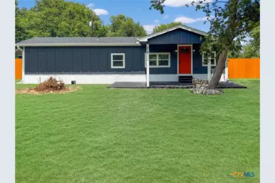 215 E Valley Road, Harker Heights, TX 76548 - Photo 1