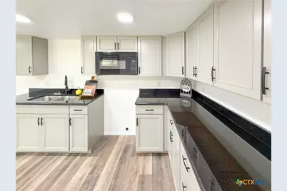 215 E Valley Road, Harker Heights, TX 76548 - Photo 5