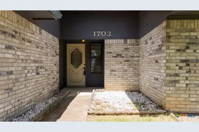 1703 Cedar Oaks Lane, Harker Heights, TX 76548 - Photo 3