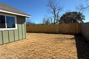 1710 E Ave J, Lampasas, TX 76550 - Photo 17