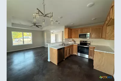 1710 East Avenue J, Lampasas, TX 76550 - Photo 7