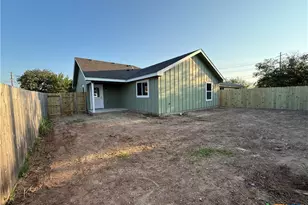 1710 E Ave J, Lampasas, TX 76550 - Photo 13