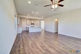 813 Saltbush St, New Braunfels, TX 78130 - Photo 11