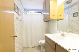 401 Mariner Dr, Victoria, TX 77901 - Photo 21