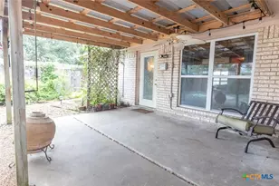 401 Mariner Dr, Victoria, TX 77901 - Photo 23