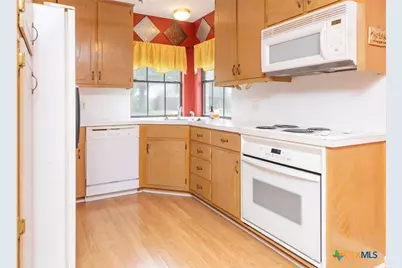 401 Mariner Drive, Victoria, TX 77901 - Photo 11