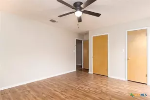 401 Mariner Dr, Victoria, TX 77901 - Photo 15