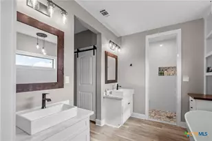 405 Battle Dr, Fannin, TX 77963 - Photo 15