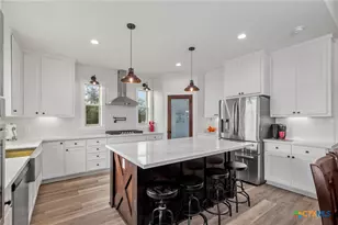 405 Battle Dr, Fannin, TX 77963 - Photo 9