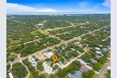 914,916,918 Mission Street, Rockport, TX 78382 - Photo 7