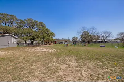 229 N Fort Street, Goliad, TX 77963 - Photo 7