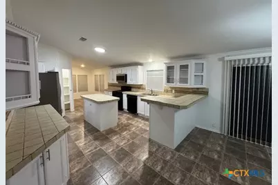 167 Lakeside Pass, New Braunfels, TX 78130 - Photo 5