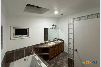 167 Lakeside Pass, New Braunfels, TX 78130 - Photo 17