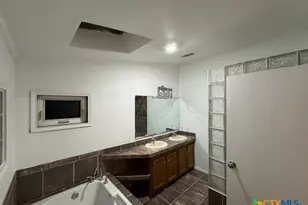 167 Lakeside Pass, New Braunfels, TX 78130 - Photo 17