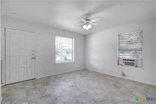 4806 Luz Ave, San Antonio, TX 78237 - Photo 5
