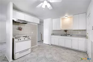 4806 Luz Ave, San Antonio, TX 78237 - Photo 11