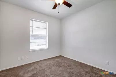 4806 Luz Avenue, San Antonio, TX 78237 - Photo 15