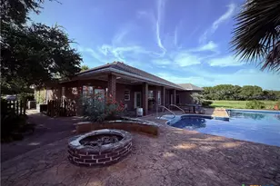 868 Shannon Ln, Port Lavaca, TX 77979 - Photo 31