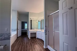 868 Shannon Ln, Port Lavaca, TX 77979 - Photo 17