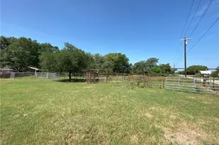 2082 FM318, Hallettsville, TX 77964 - Photo 23