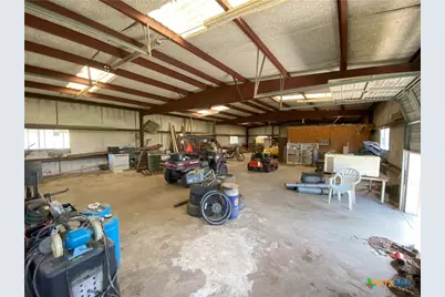 2082 Fm 318, Hallettsville, TX 77964 - Photo 35