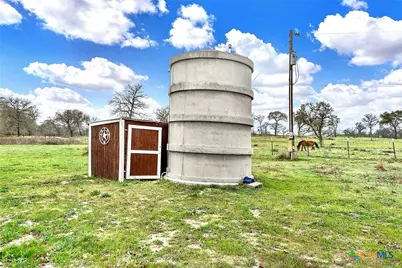 345 Shorthorn Road, Stockdale, TX 78160 - Photo 35