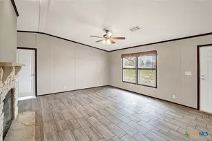 345 Shorthorn Rd, Stockdale, TX 78160 - Photo 11