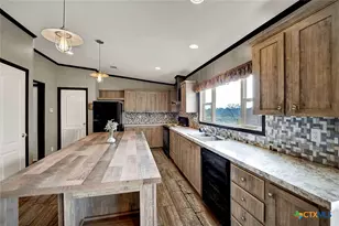 345 Shorthorn Rd, Stockdale, TX 78160 - Photo 17