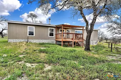 345 Shorthorn Road, Stockdale, TX 78160 - Photo 5