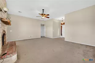 8407 Shaw Rd, Rogers, TX 76569 - Photo 9