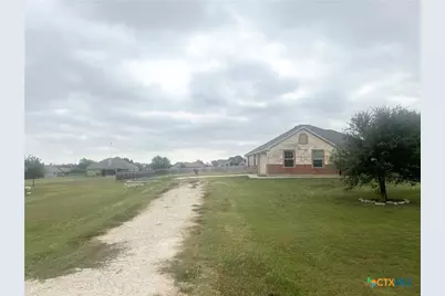 8407 Shaw Road, Rogers, TX 76569 - Photo 3