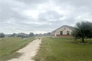 8407 Shaw Rd, Rogers, TX 76569 - Photo 3