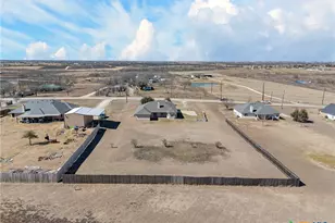 8407 Shaw Rd, Rogers, TX 76569 - Photo 25