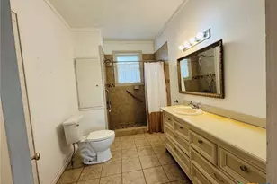 109 N Lutterloh Ave, Gatesville, TX 76528 - Photo 13