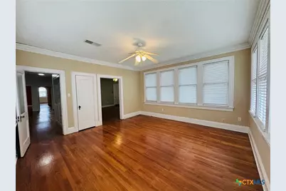 109 N Lutterloh Avenue, Gatesville, TX 76528 - Photo 15